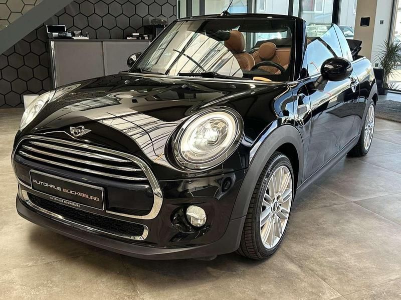 Second-hand Mini Cooper 136 CP (100 kW) 2017 Negru Hatchback