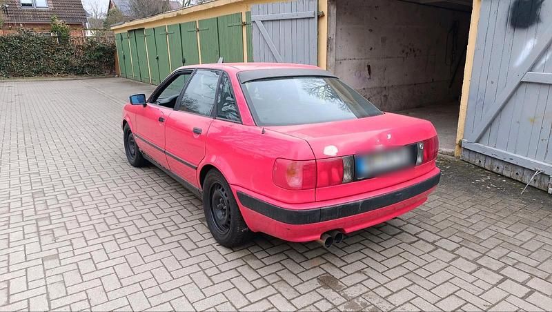 Second-hand Audi 80 90 CP (66 kW) 1994 Roșu Berlinǎ