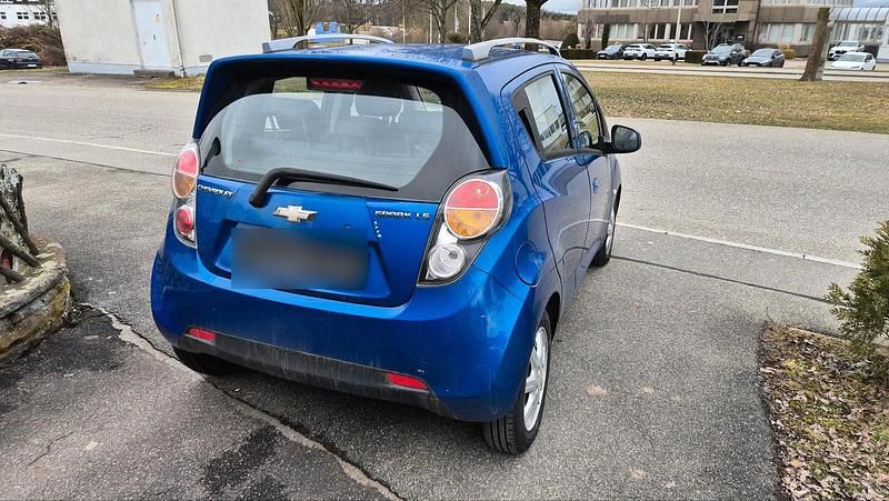 Gebraucht Chevrolet Spark 82 PS (60 kW) 2012 Blau Kleinwagen