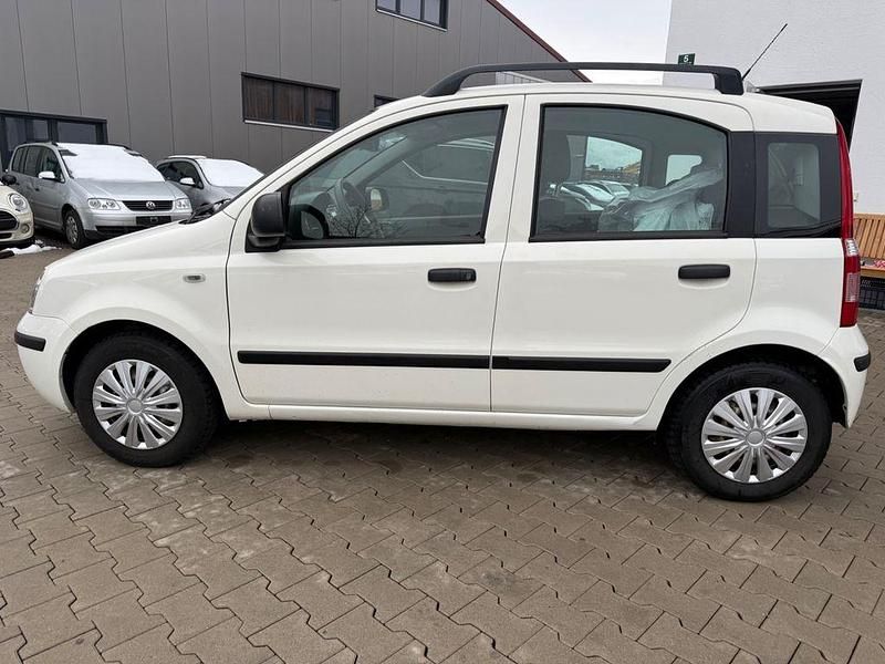 Gebraucht Fiat Panda Active 69 PS (50 kW) 2011 Weiß Kleinwagen
