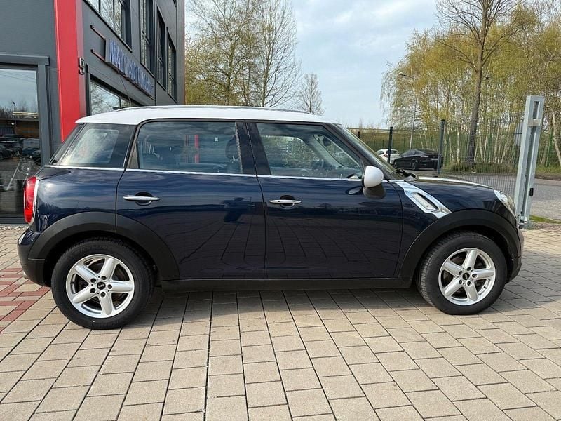 Second-hand Mini Cooper D 111 CP (81 kW) 2014 Albastru Hatchback