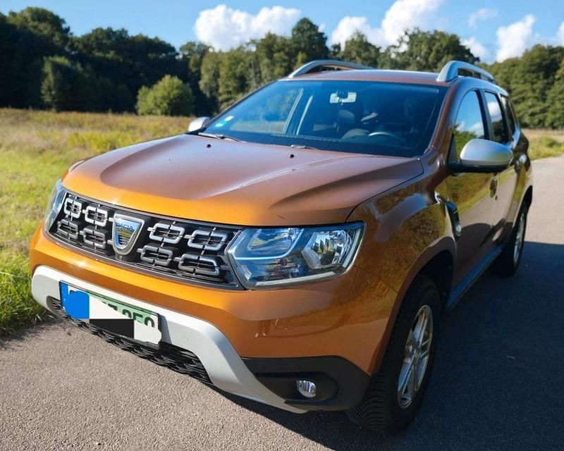 Gold Gebraucht 2019 Dacia Duster Adventure SUV | 13.600 € (Guter Preis) - Bild 1/4