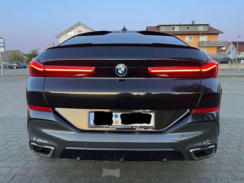 Gebraucht BMW X6 M50 530 PS (389 kW) 2021 Schwarz SUV