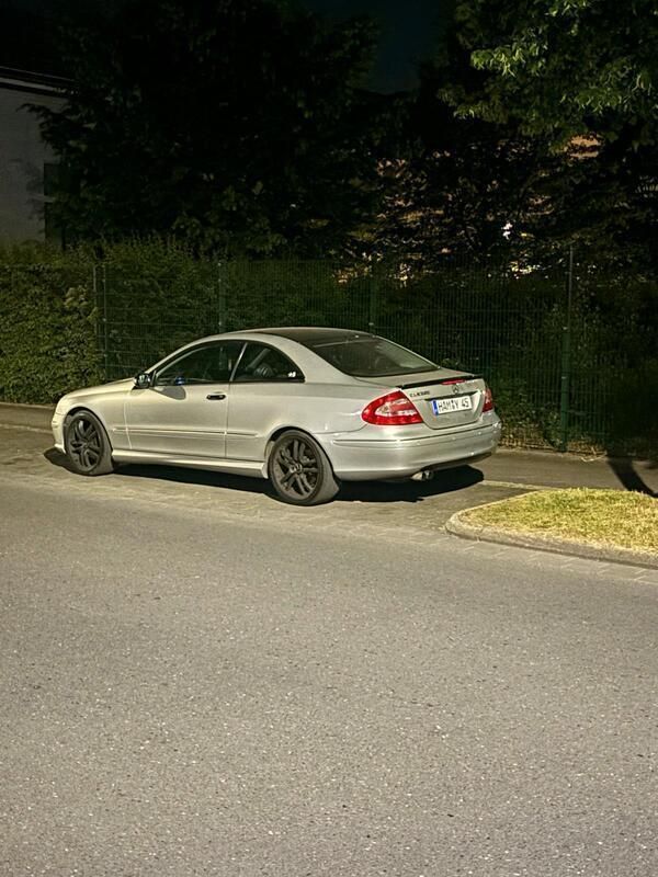 Silber Gebraucht 2002 Mercedes CLK320 Coupé | 4.200 € (Superpreis) - Bild 1/4