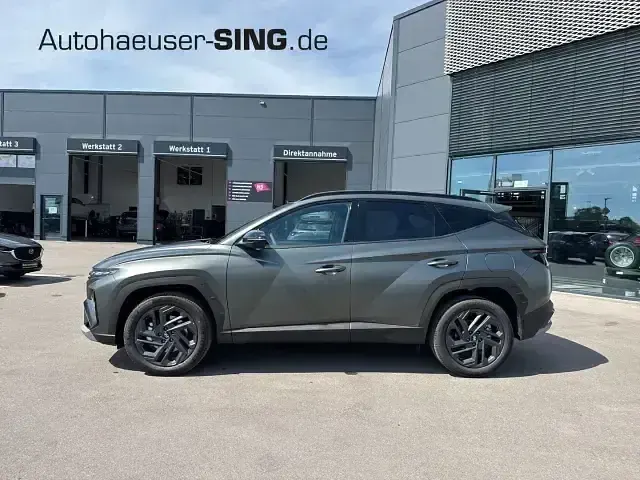 Neu Hyundai Tucson 239 PS (175 kW) 2026 Grün SUV