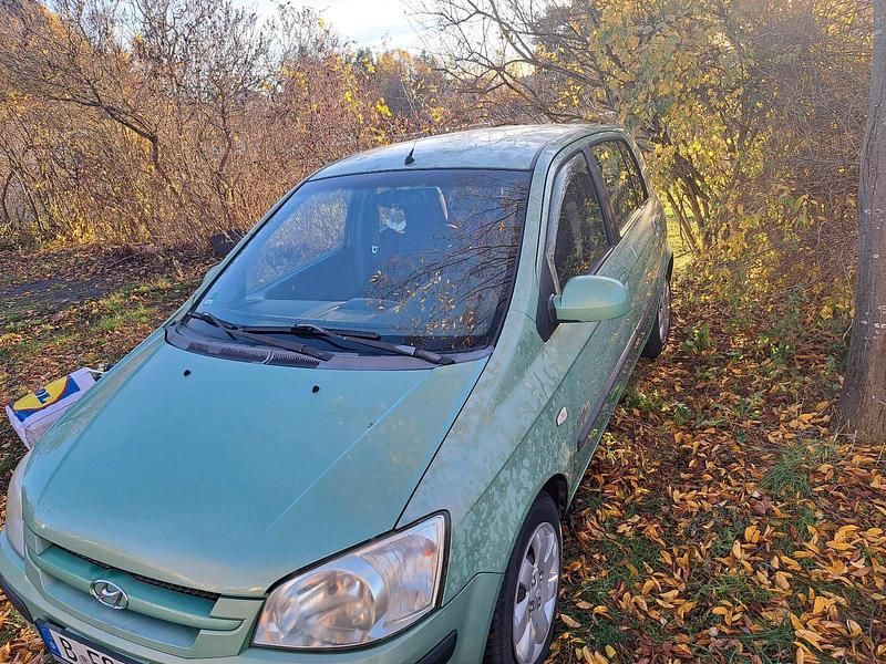 Grün Gebraucht 2003 Hyundai Getz Edition+ Kleinwagen | 2.999 € - Bild 1/4