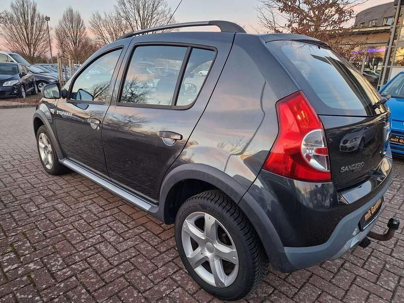 Gebraucht Dacia Sandero Stepway 68 PS (50 kW) 2010 Grau "comete" Kleinwagen