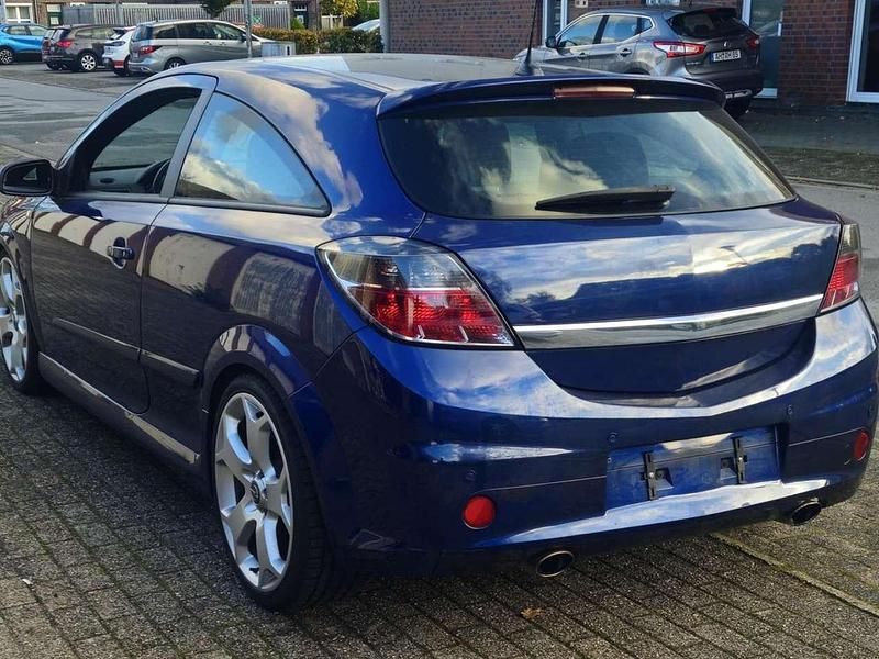 Gebraucht Opel Astra GTC Edition 200 PS (147 kW) 2006 Blau Coupé