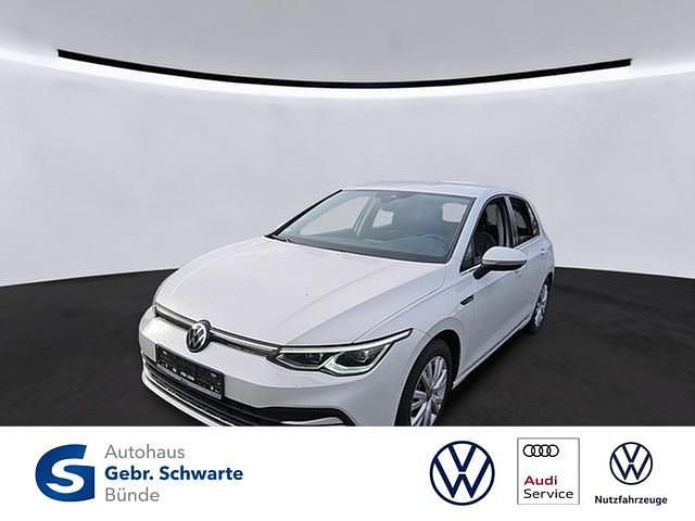 Weiss Gebraucht 2022 VW Golf VIII Style | 26.990 € (Guter Preis) - Bild 1/3