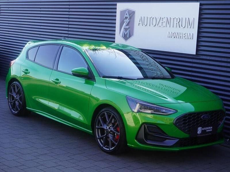 Używany Ford Focus ST 280 KM (205 kW) 2022 Zielony Sedan/Limuzyna