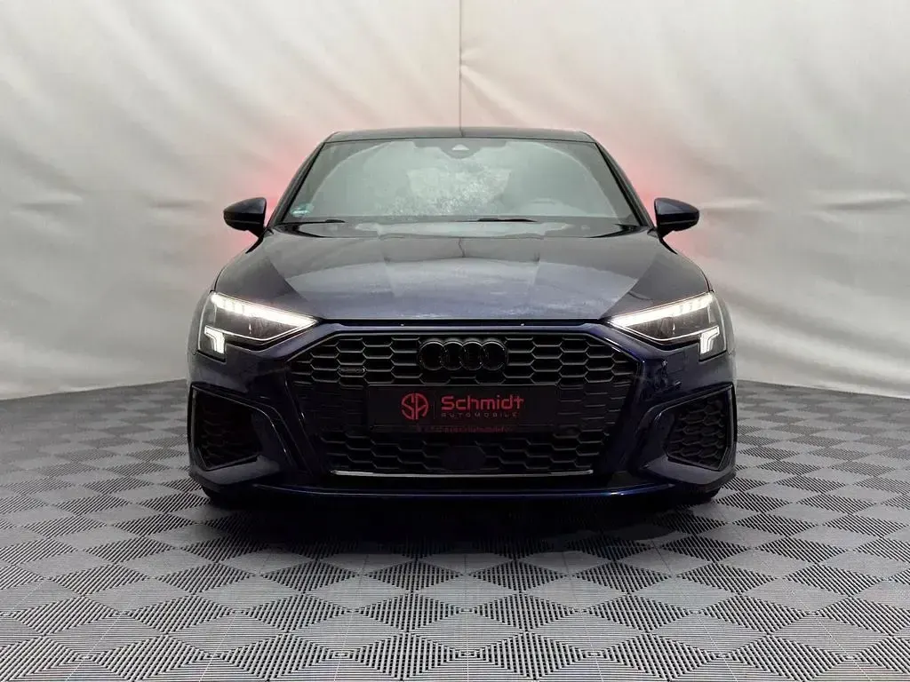 Gebraucht Audi A3 S-Line 190 PS (139 kW) 2023 Blau Limousine