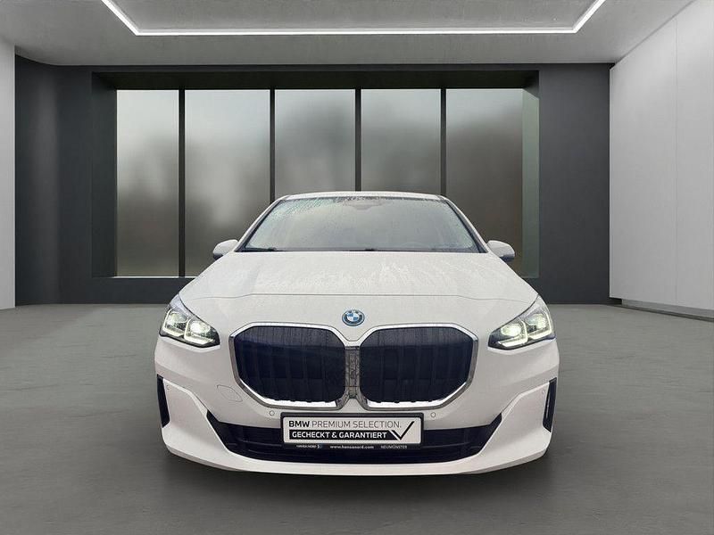 Gebraucht BMW 225 Active Tourer 245 PS (180 kW) 2023 Weiß Van / Kleinbus
