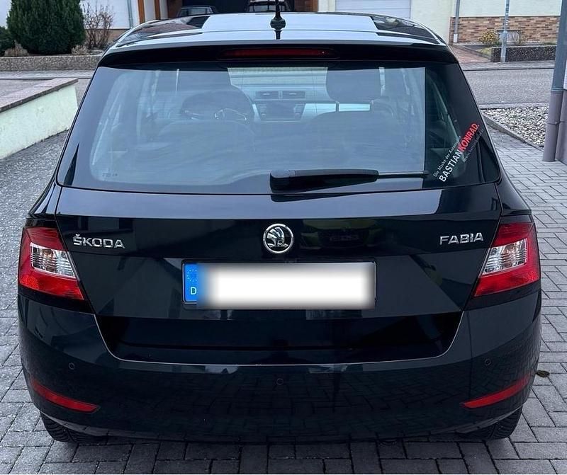 Gebraucht Skoda Fabia 110 PS (80 kW) 2018 Schwarz Kleinwagen