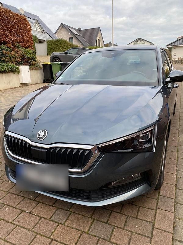 Gebraucht Skoda Scala Style 150 PS (110 kW) 2022 Grau Kleinwagen