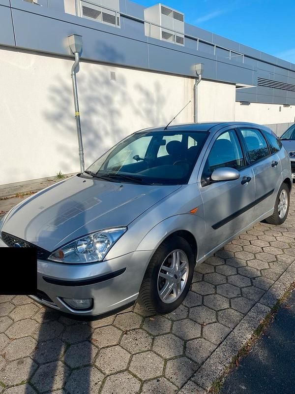 Gebraucht Ford Focus 131 PS (96 kW) 2003 Silber Limousine