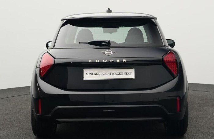 Gebraucht Mini Cooper Classic 156 PS (114 kW) 2024 Schwarz Kleinwagen