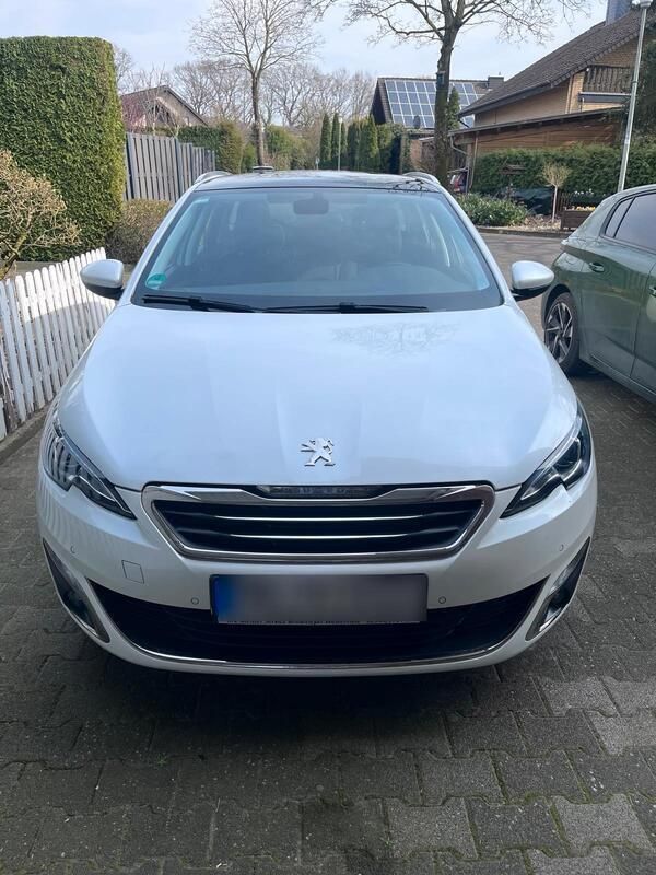Weiß Gebraucht 2016 Peugeot 308 Kombi | 7.000 € - Bild 1/4