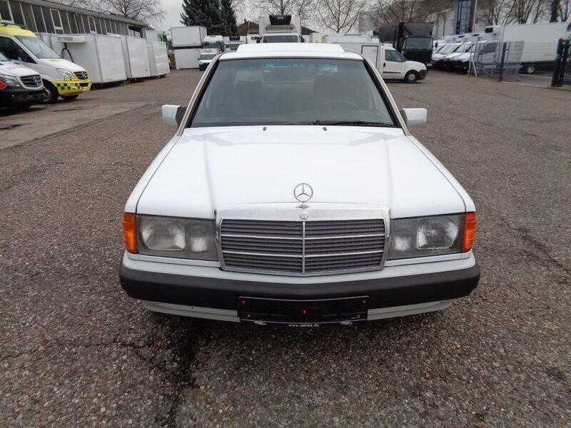 Gebraucht Mercedes 190 90 PS (66 kW) 1992 Weiß Limousine