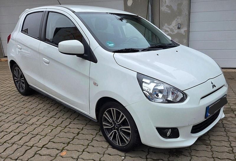 Weiß Gebraucht 2014 Mitsubishi Space Star Kleinwagen | 3.600 € (Superpreis) - Bild 1/4