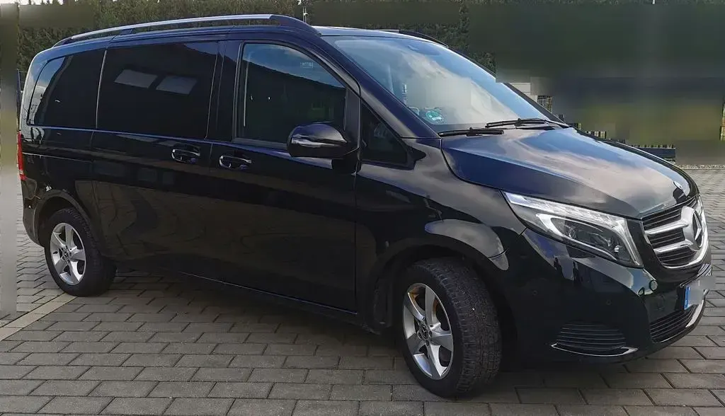 Gebraucht Mercedes V220 Edition 163 PS (119 kW) 2018 Schwarz Van / Kleinbus