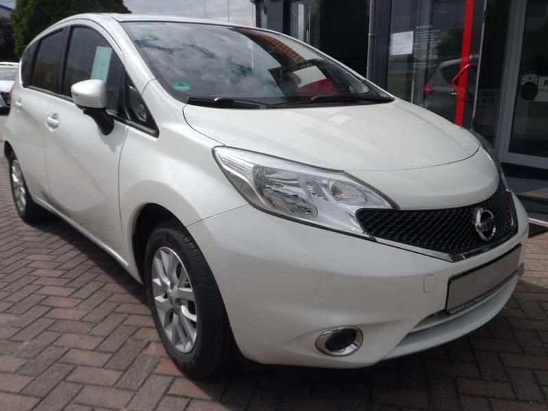 Weiß Gebraucht 2016 Nissan Note Acenta+ Van / Kleinbus | 9.800 € (Teuer) - Bild 1/4