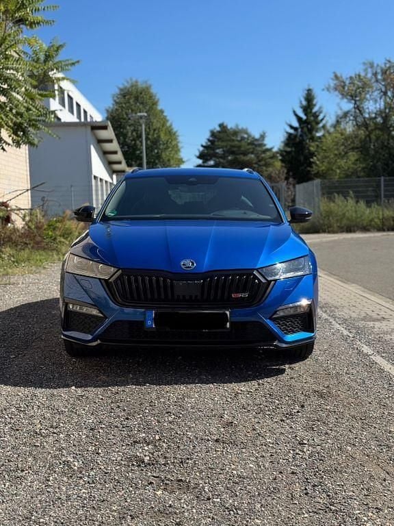 Blau Gebraucht 2021 Skoda Octavia RS Kombi | 22.000 € (Superpreis) - Bild 1/4