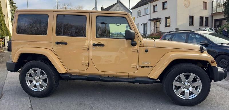 Gebraucht Jeep Wrangler Unlimited Sahara 200 PS (147 kW) 2014 Gelb SUV