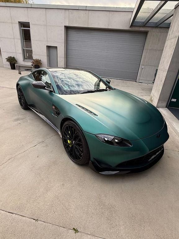 Gebraucht Aston Martin V8 Vantage 536 PS (394 kW) 2022 Grün
