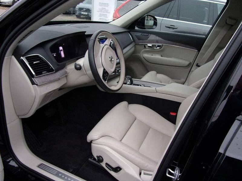 Gebraucht Volvo XC90 Plus 235 PS (172 kW) 2022 Schwarz SUV