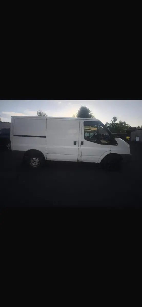 Gebraucht Ford Transit 85 PS (62 kW) 2011 Weiß Van