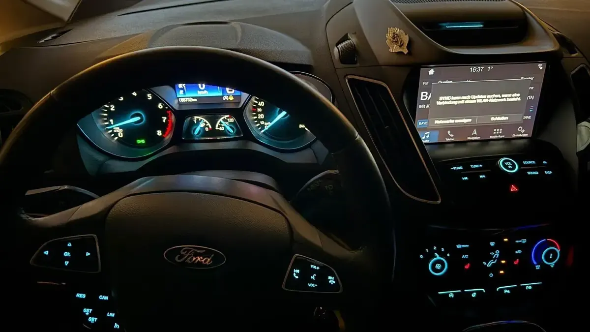Gebraucht Ford C-MAX 125 PS (91 kW) 2018 Silber Van / Kleinbus