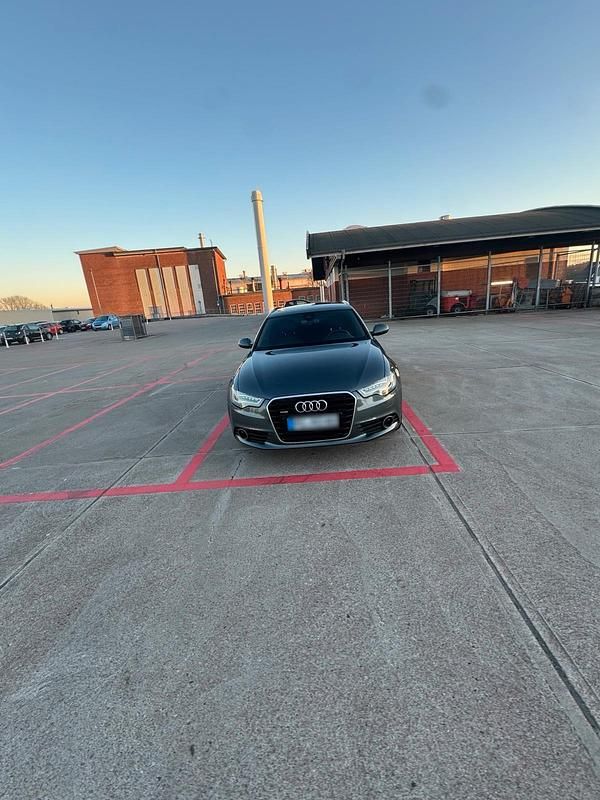 Gebraucht Audi A6 S-Line 204 PS (150 kW) 2012 Grau Kombi