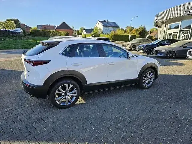 Second-hand Mazda CX-30 Selection 122 CP (89 kW) 2022 Alb SUV