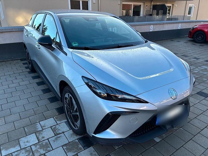 Gebraucht MG MG4 EV 125 kW (170 PS) 2024 Silber Kleinwagen