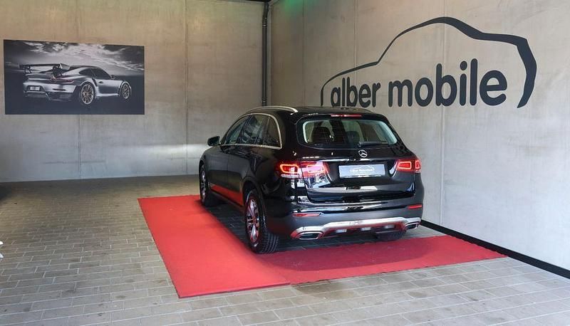 Gebraucht Mercedes GLC300 245 PS (180 kW) 2020 Schwarz SUV