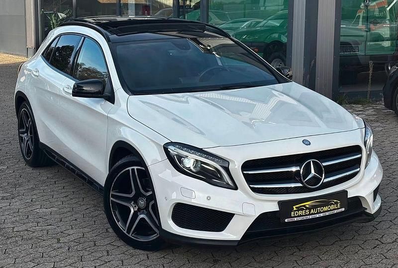 Weiß Gebraucht 2015 Mercedes GLA220 AMG SUV | 21.999 € (Etwas zu teuer) - Bild 1/4