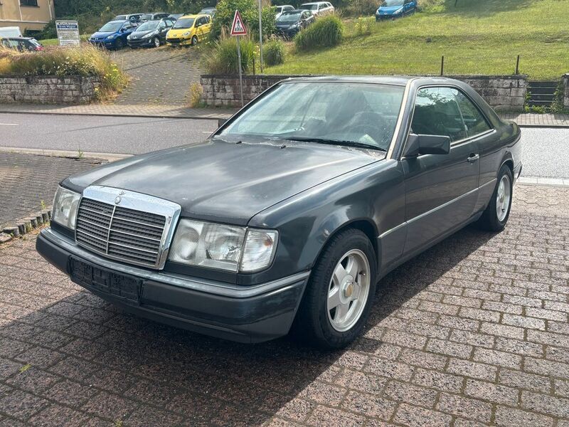 Gebraucht 1992 Mercedes E230 Coupé | 4.690 € - Bild 1/4