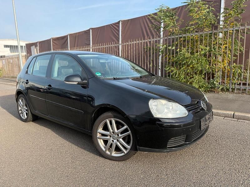 Schwarz Gebraucht 2005 VW Golf IV Kleinwagen | 3.900 € (Fairer Preis) - Bild 1/4