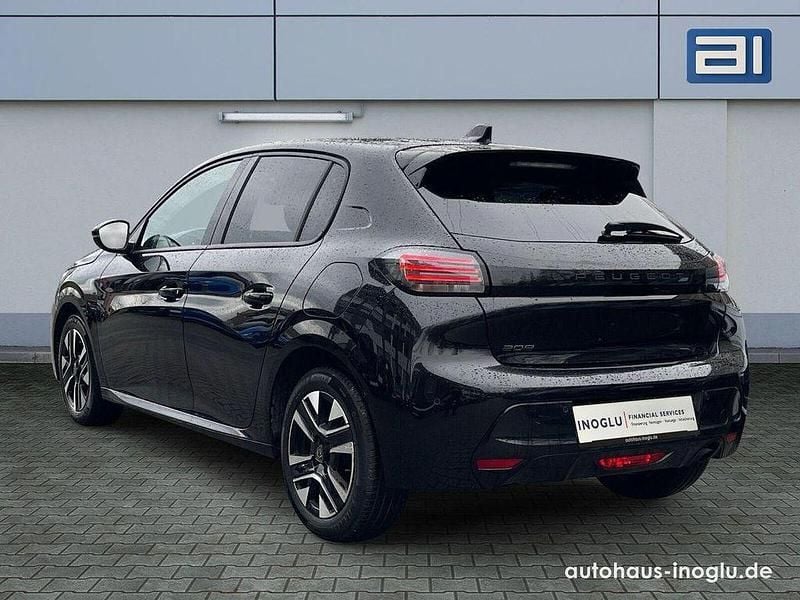 Gebraucht Peugeot 208 Allure 101 PS (74 kW) 2024 Perla nera schwarz Kleinwagen