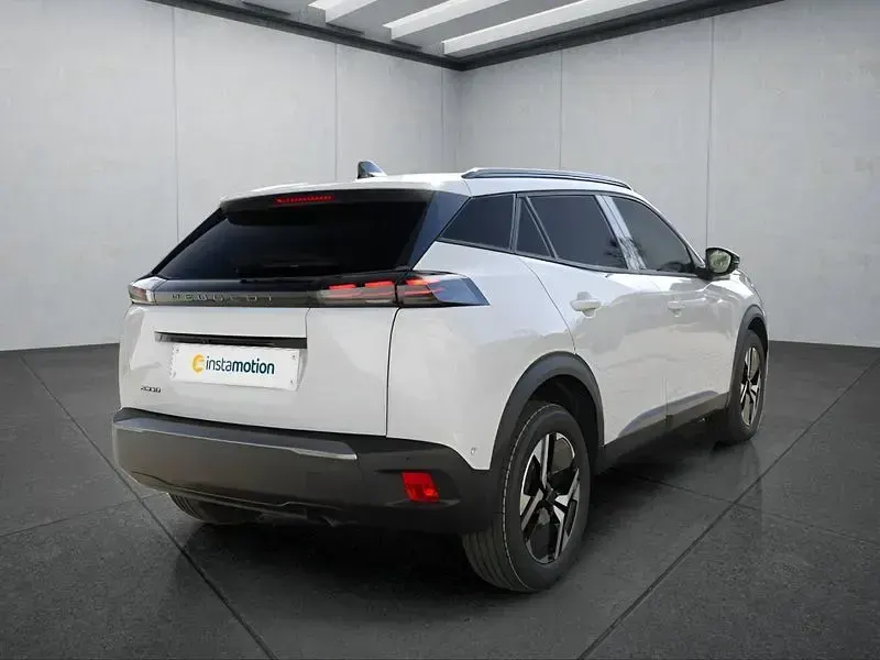 Neu Peugeot 2008 Allure 101 PS (74 kW) 2025 Weiß SUV