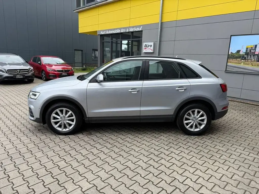 Gebraucht Audi Q3 Basis 150 PS (110 kW) 2018 Florettsilber SUV