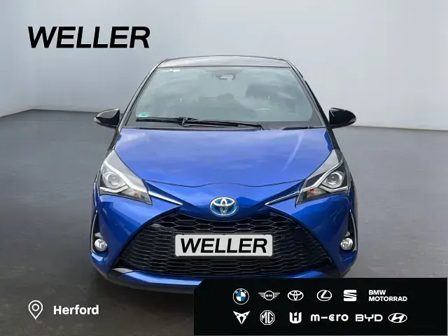 Gebraucht Toyota Yaris Hybrid Style 101 PS (74 kW) 2017 Blau Limousine