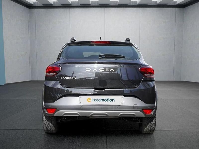 Gebraucht Dacia Sandero Stepway 110 PS (80 kW) 2024 Schwarz Kleinwagen