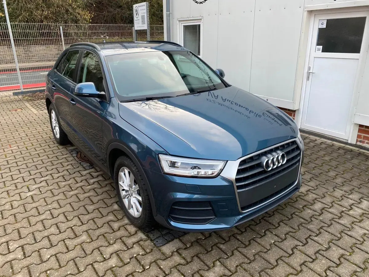 Gebraucht Audi Q3 Advanced 150 PS (110 kW) 2016 Blau SUV