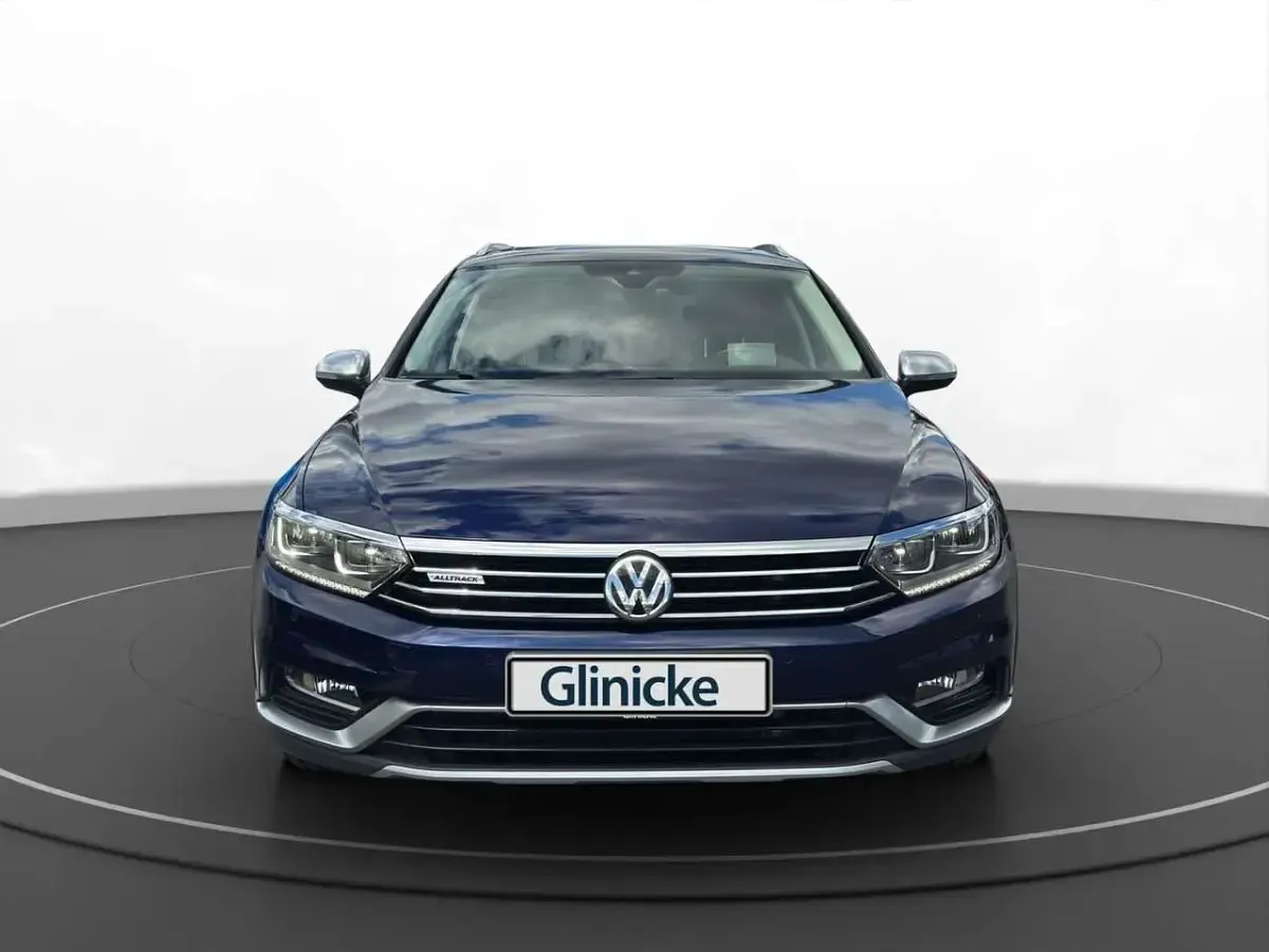 Gebraucht VW Passat Alltrack 220 PS (161 kW) 2018 Blau Kombi