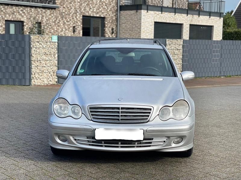 Silber Gebraucht 2007 Mercedes C220 Kombi | 2.500 € (Superpreis) - Bild 1/4