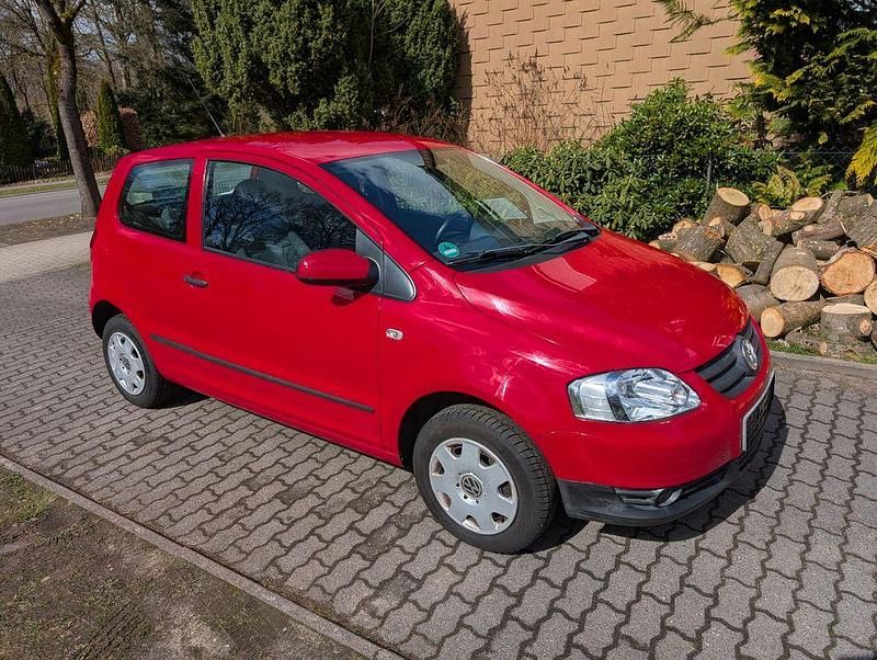 Gebraucht VW Fox 54 PS (39 kW) 2007 Rot Kleinwagen