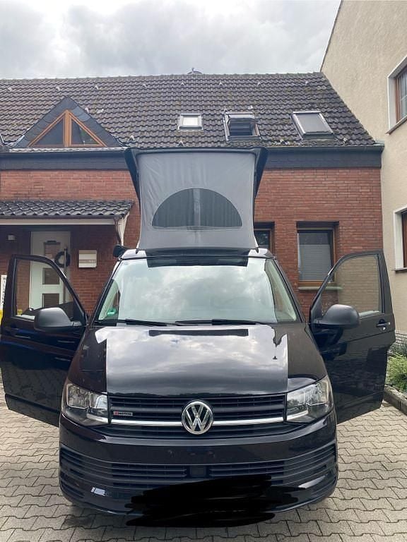 Schwarz Gebraucht 2018 VW T6 California Van | 44.500 € (Teuer) - Bild 1/4
