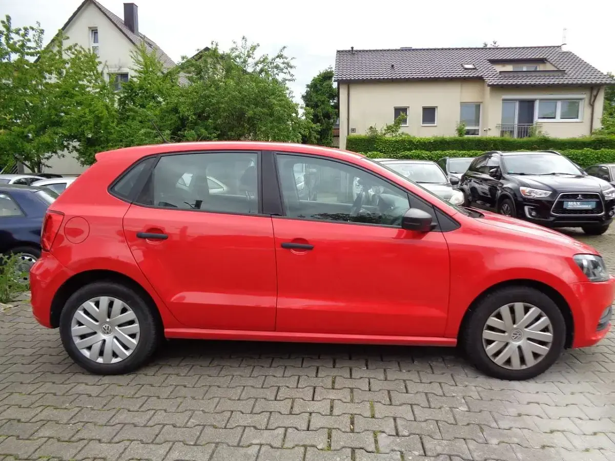 Gebraucht VW Polo Comfortline 75 PS (55 kW) 2016 Rot Limousine