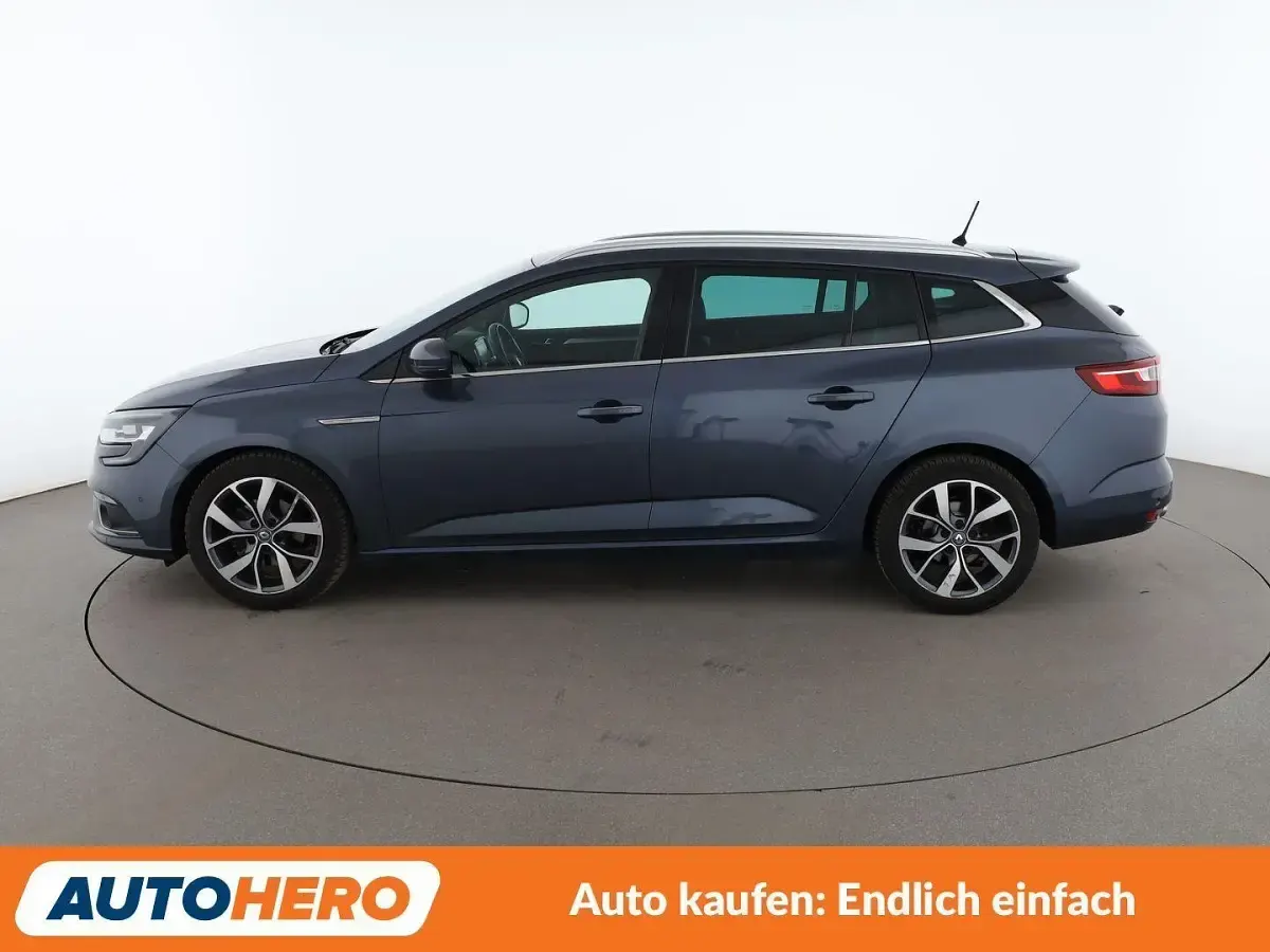Gebraucht Renault Mégane GrandTour Intens 132 PS (97 kW) 2017 Blau Kombi